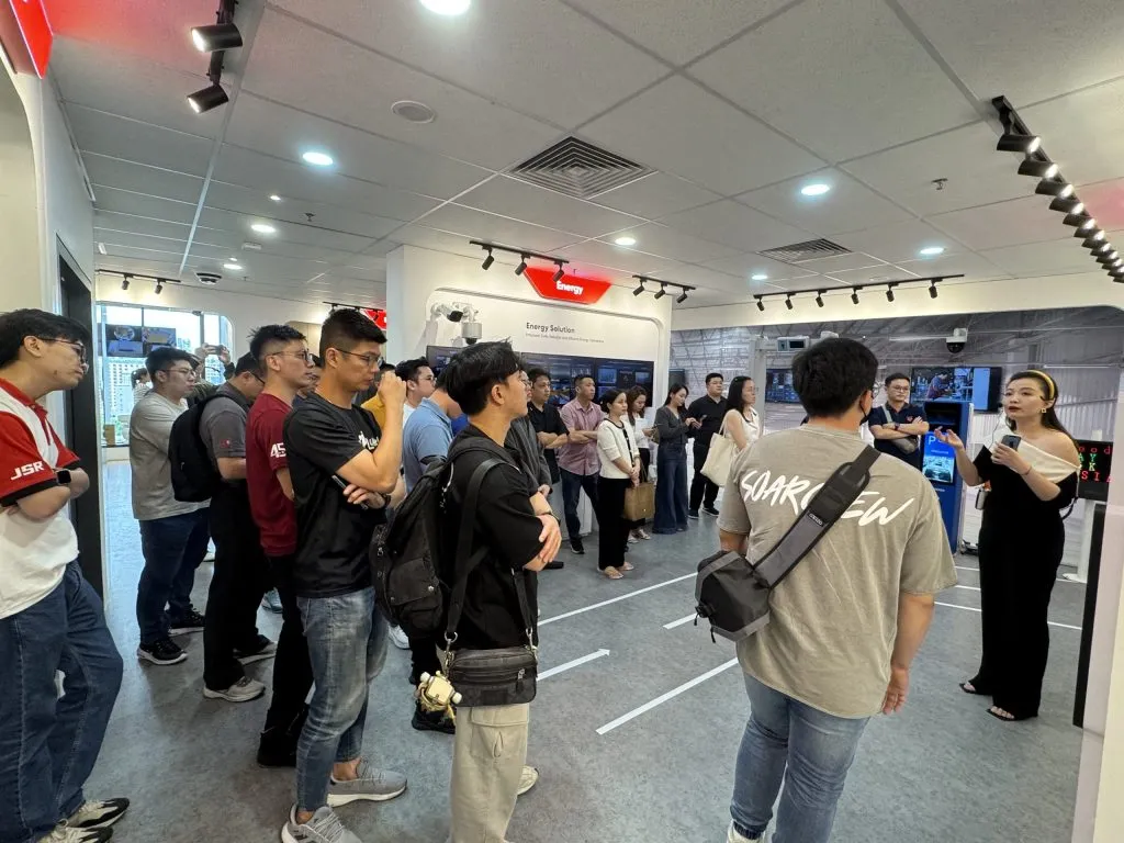 Sellers are listening to the speaker presenting
